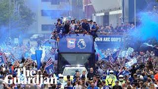 Thousands of fans line streets to celebrate with Ipswich during parade