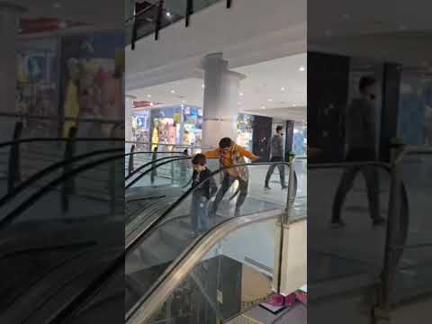 ترسیده یا شوخیه