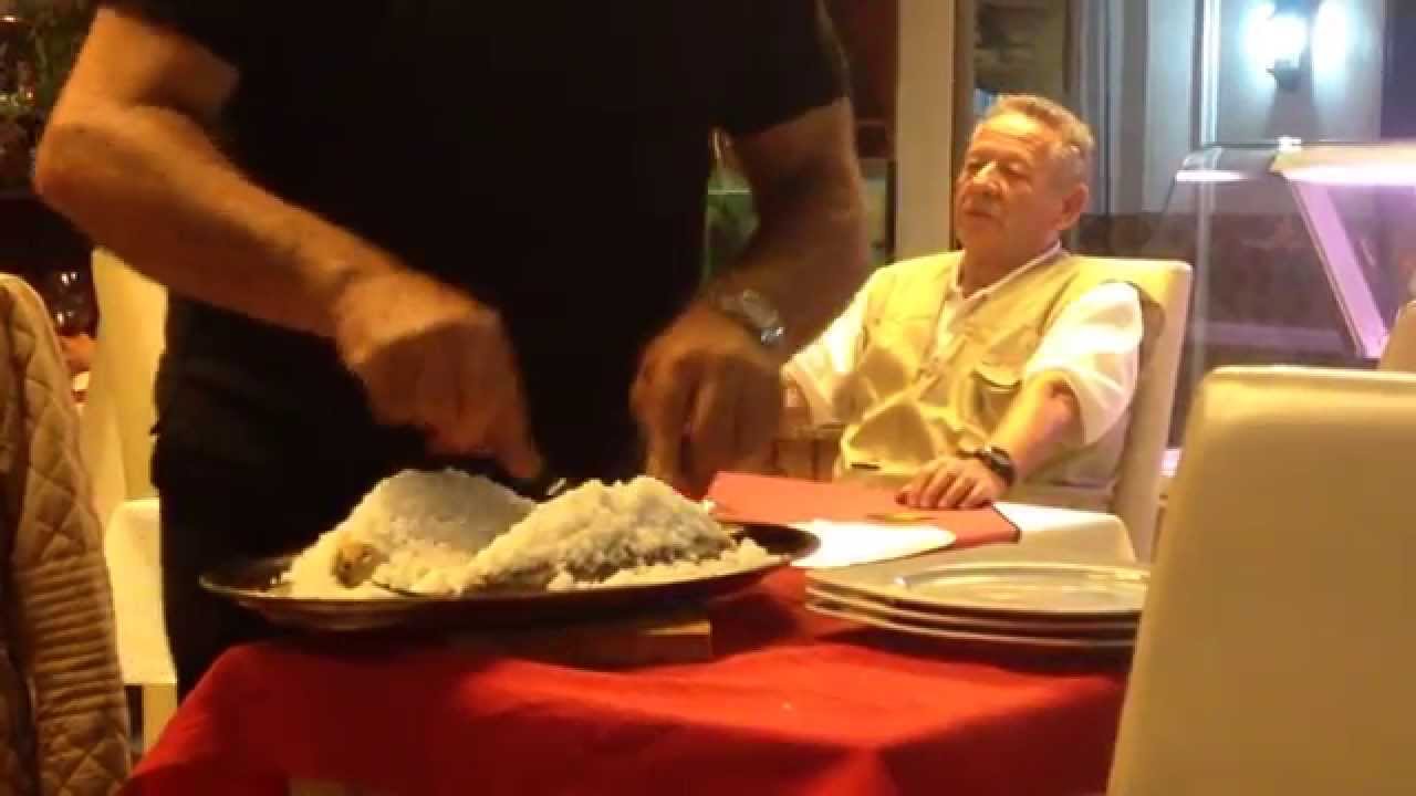 Sea Bream baked in salt in Los Abrigos, Tenerife YouTube