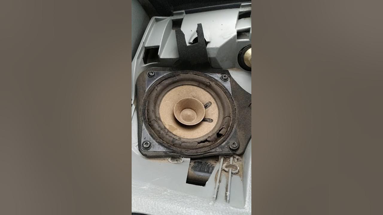 Колонка в торпедо - Opel Astra J GTC, 1,4 л, 2012 года наблюдение DRIVE2