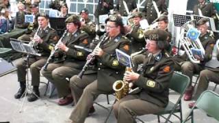 Video thumbnail of "Landmacht open dag 6 juni 2009"