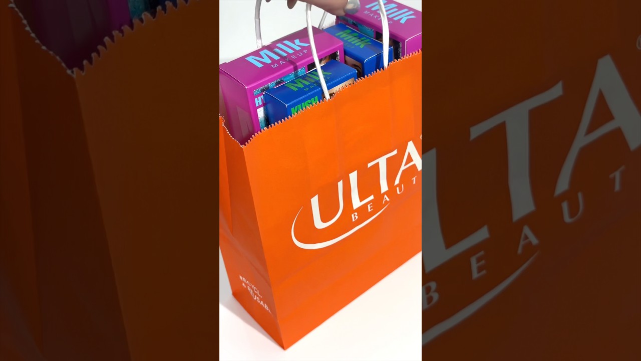 PSA: our new holiday sets just dropped, available exclusively 