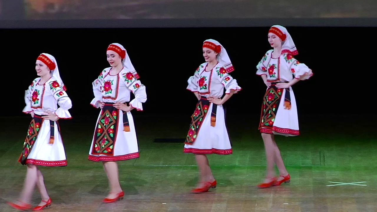 Молдовеняска. Молдавский народный танец "Молдавеняска". Калинка танец. Костюм для танца Калинка. Молдовеняска иллюстрация.