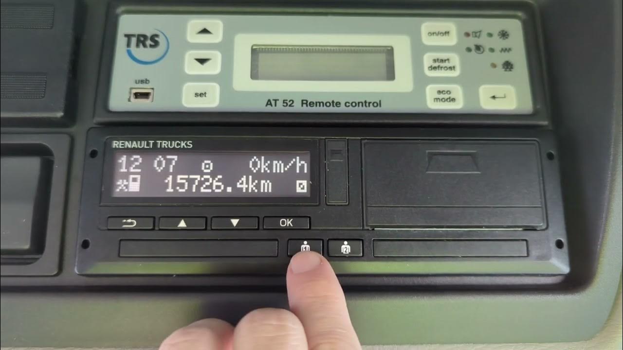 Tachografo kortelės išėmimas baigus darbą. Removing tacho card after