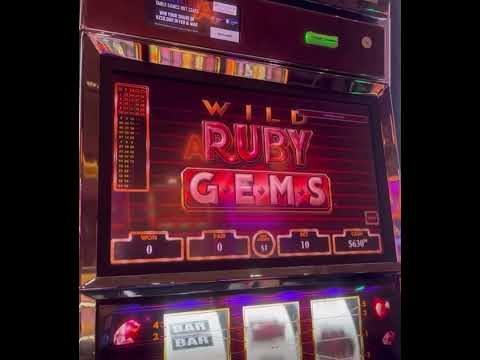 OMG! Golden Nugget sign - Golden Nugget Hotel and Casino - Las Vegas, Nevada