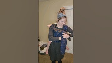 Woven Wrap Carry | Double Hammock w/a candy cane Chestbelt #babywearingmama #babywearing #wovenwrap