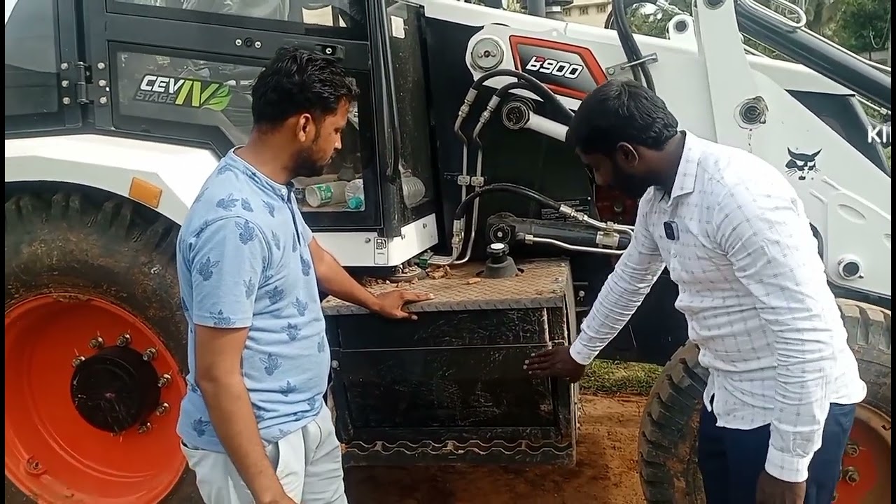 Bobcat B900 Backhoe loader New model cev 4 full Review customer in Kannada