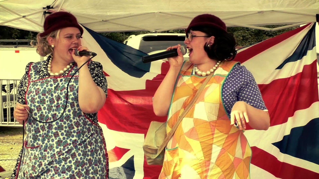 Pashy Pops sings we'll meet again aug 2017