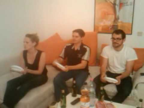 Annette, Kristian und Johannes an der WII