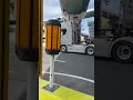 プロの業　巨大トレーラー右折