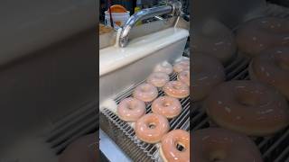 How hundreds of GLAZED DONUTS get made fresh! #donuts #lasvegas #foodchallenge #donut