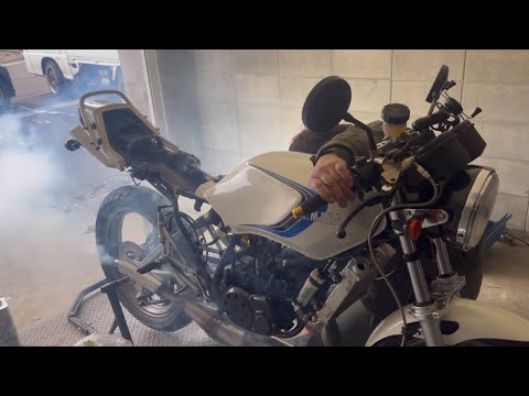 RZ 125 シリンダーボーリング 排気ポート加工編 - YouTube