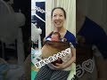 生まれて4日目の赤ちゃんをスリングで抱っこ