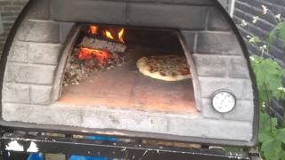 Ovenmobiel Maximus 70 pizza houtoven met pizza 280ºC