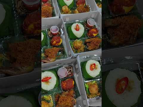 Tempat Nasi Uduk Kotak