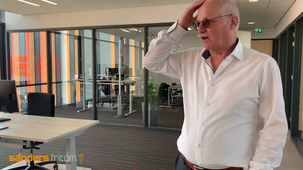 Vandaag is het de dag dat wij één jaar in het nieuwe Sanders|Fritom pand zitten! 🥳