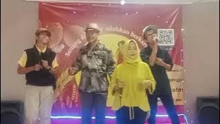 #Dinding kaca #MENTAS #radio elgangga 100,3 FM radio orang Bekasi ngejreng sih