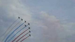 Патруль де Франс рисуют в небе флаг России / Patrouille De France and Russian flag