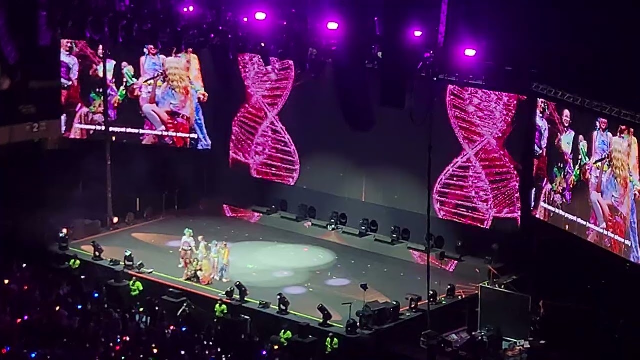 XG - PUPPET SHOW Remix + Final Ment (The First HOWL MEXICO CITY)