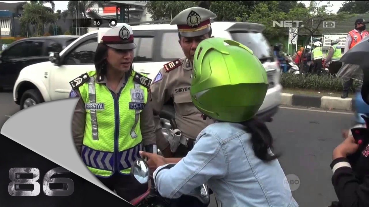 86 - Penindakan Lalu Lintas di Jalan Ahmad Yani Bekasi - Brigadir Eka