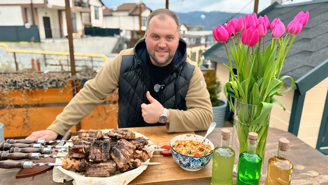 ОТМЕЧАЕМ 1 ГОД КАНАЛУ / ЖАРИМ ШАШЛЫК В СОЧИ