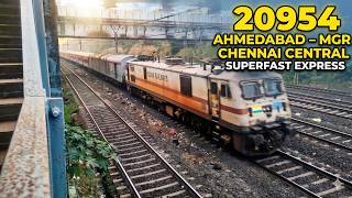 20954 Ahmedabad – MGR Chennai Central SF Express with White Stallion WAP-7 Towards Kalyan 🚆⚡