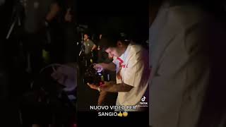 NUOVO VIDEO BACKSTAGE DI FLUO PER SANGIO 💕💕