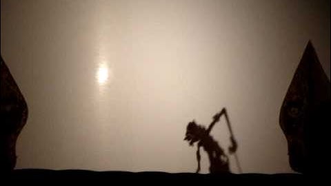 Mahabharata Performance: Wayang Kulit Jawa: Arjuna Slays a Giant