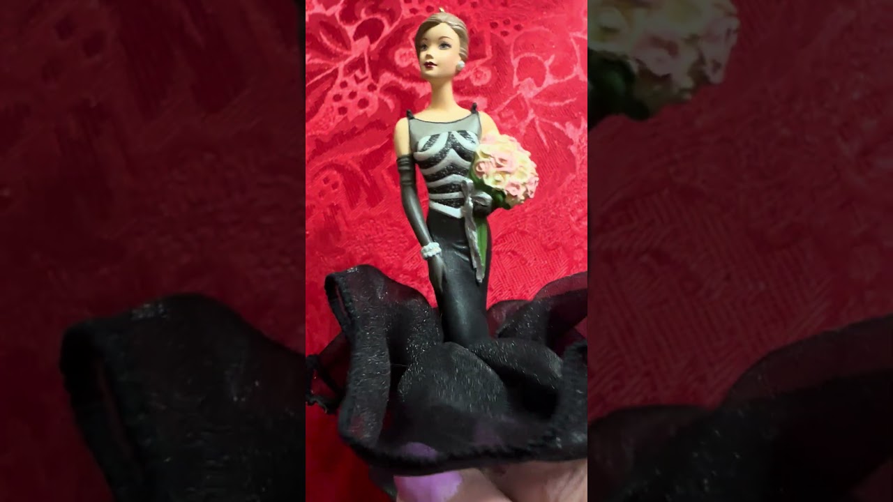 Barbie Fans Will Love This Vintage Hallmark Ornament!