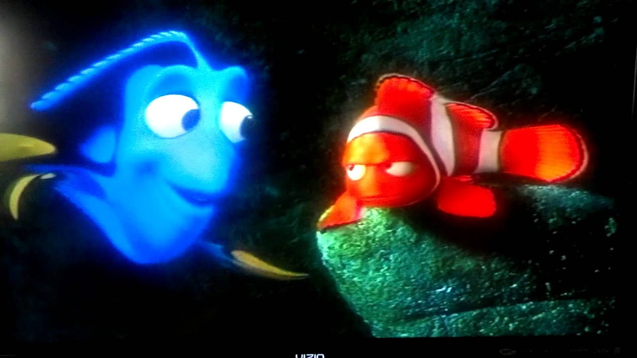 Finding Nemo Dory Swimming