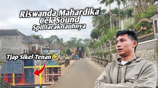 Download Lagu Riswanda Mahardika cek sound🔥Spil Jarak Jauhnya‼️ Dengerin Pakek Headset Wenak Lur MP3 Download Lagu Riswanda Mahardika cek sound🔥Spil Jarak Jauhnya‼️ Dengerin Pakek Headset Wenak Lur MP3