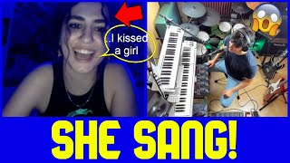 I Found a GIRL SINGER on Ome.TV | Omegle Loops 2