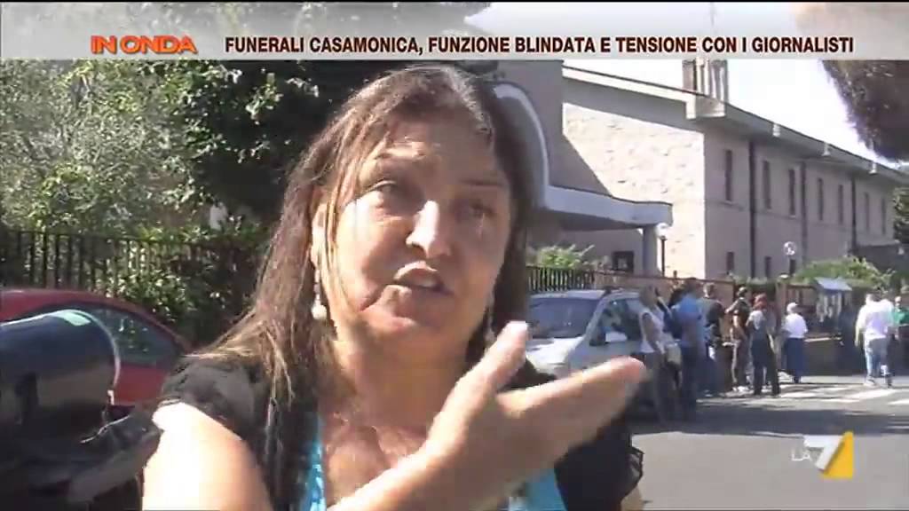 Funerali Casamonica, funzione blindata e tensione con i giornalisti