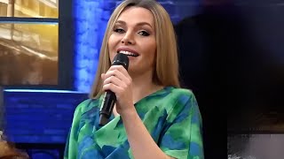 Elena Andonovska  - Makedonski Naroden splet  / Македонски народен сплет (Merak Meana  - Live)