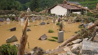 Inondations en Europe : une centaine de morts et d'importants dégâts matériels