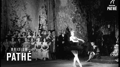 Beryl Grey Performs Swan Lake Ballet At Bolshoi Th...