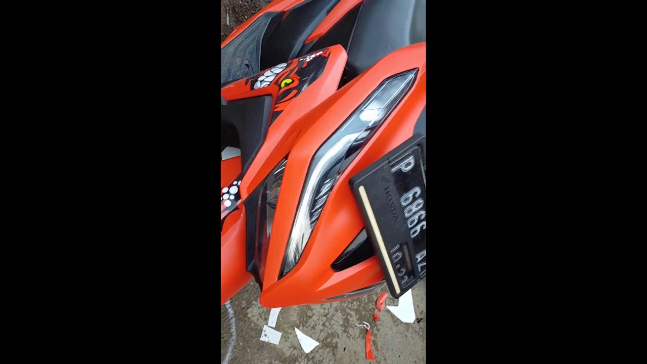 hasil Blok+Striping Vario new BY(Kevin stiker)