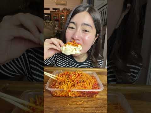 MIE IKAN LAUT PEDES KA MELDI🔥 #mieikanlautpedas #mukbang #shorts #versansss