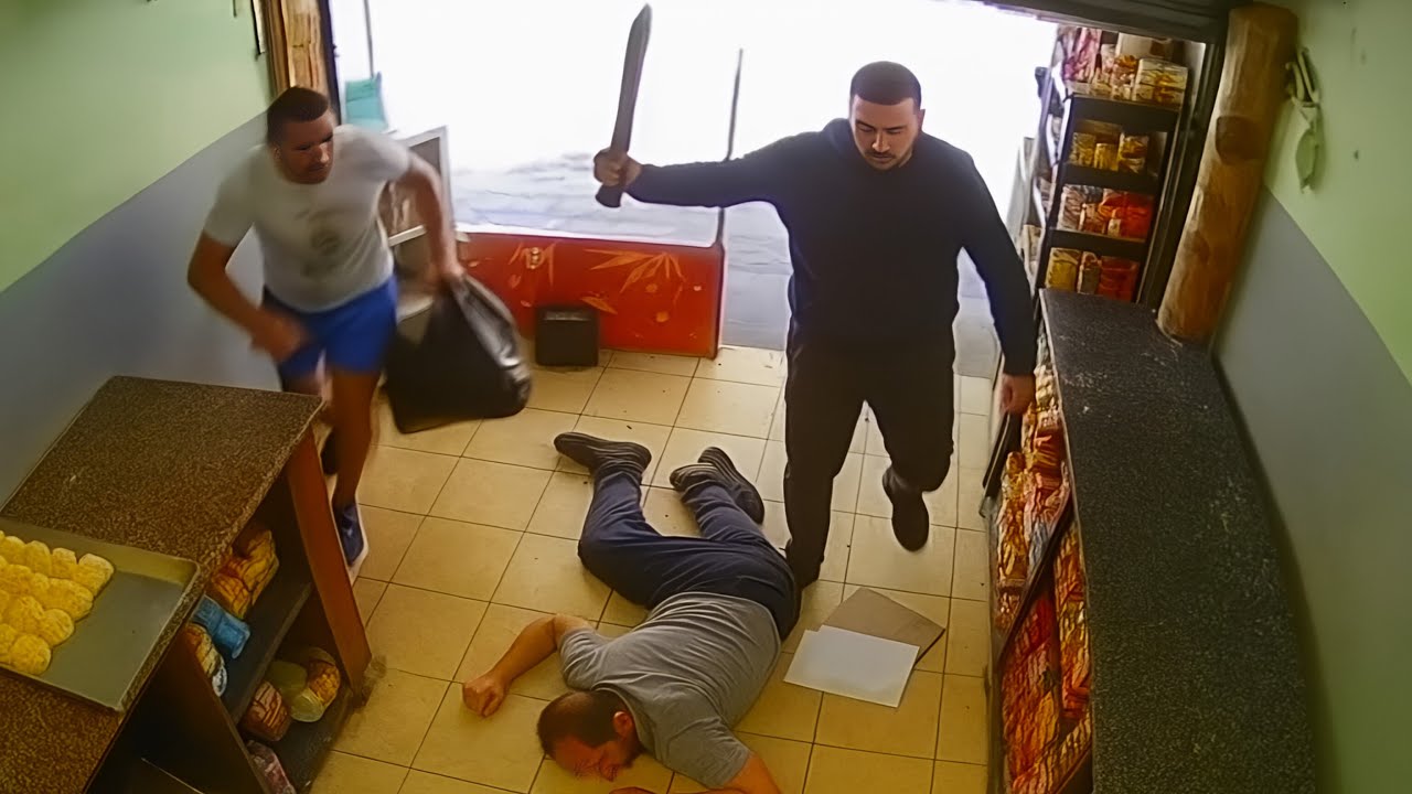 أخطر هجوم على المحلات في المغرب صورته الكاميرات!! هجمات بدون رحمة