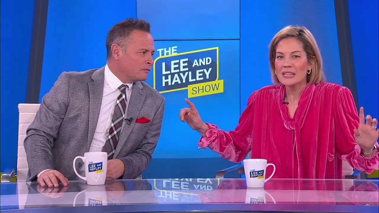 Ли упрекает Энн-Блэр в недоброжелательности.