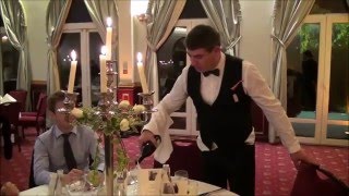 Animation Funny Waiter par Switch ON