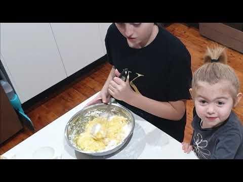 ვიდეო: როგორ მოვამზადოთ Kurabie Cookies
