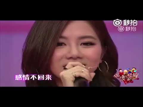 《爱情买卖》的词+《泡沫》的曲，邓紫棋现场演绎，竟然还挺好听的，什么水平？