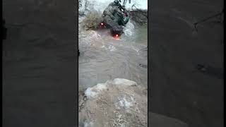 Через ручей на квадроциклах Stels Guepard 2.0 и CF MOTO 1000