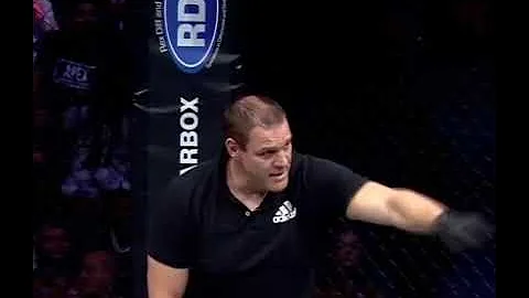 Tense weigh-ins and a WILD fight! heyanne Buys vs....