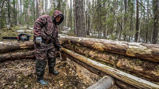 A hut by the river. I made a hammer out of a log. Cooking in a garden in nature!