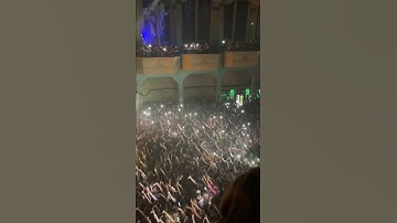 Thumbnail of the way the crowds are singing another love on this tour is 🤯