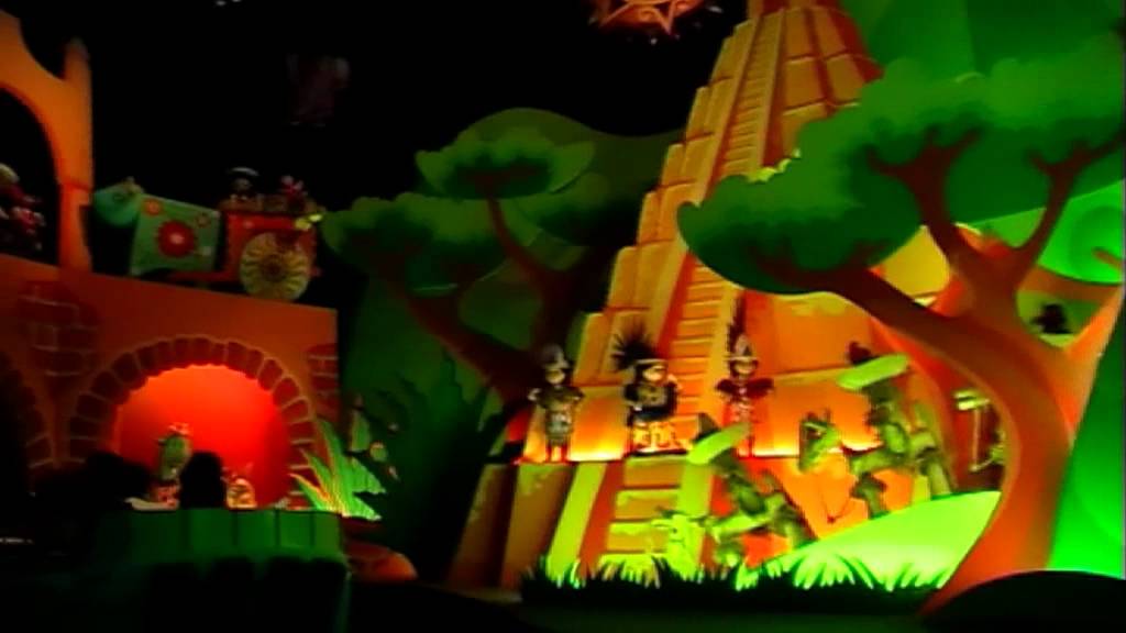 Disneyland Paris - It's a small world 2011 (full ride)