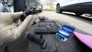 Saab 9-3 2007y Windscreen Washer Pump Replacement