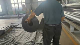 How to produce the smooth surface HDPE geomembrane?